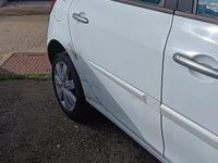 Usata Renault Clio III 101 CV (74 kW) 2010 Bianco Utilitaria