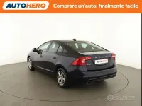 Usata Volvo S60 120 CV (88 kW) 2018 Nero Berlina