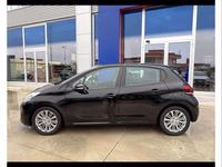 Usata Peugeot 208 Active 102 CV (75 kW) 2018 Nero metallizzato Utilitaria