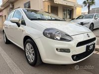 Usata Fiat Punto Lounge 95 CV (69 kW) 2017 Bianco Utilitaria