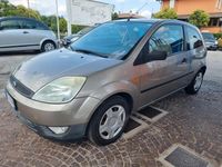 Usata Ford Fiesta 75 CV (55 kW) 2003 Marrone Utilitaria