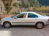 Usata Volvo S60 131 CV (96 kW) 2003 Argento Berlina