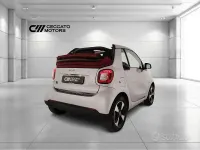 Usata Smart ForTwo Electric Drive Passion 41 kW (56 CV) 2022 Grigio Cabrio