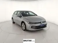Usata VW Golf VIII Style 150 CV (110 kW) 2025 Grigio metallizzato Berlina