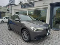 Usata Alfa Romeo Stelvio Executive 209 CV (153 kW) 2018 Grigio SUV