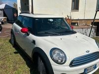 Usata Mini Cooper 120 CV (88 kW) 2007 Bianco Utilitaria