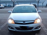 Usata Opel Astra GTC 150 CV (110 kW) 2005 Grigio Coupé