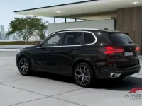 Nuova BMW X5 Comfort Edition 298 CV (219 kW) 2026 Black sapphire metallizzato SUV