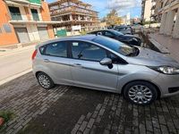 Usata Ford Fiesta Business Edition 75 CV (55 kW) 2016 Grigio Utilitaria
