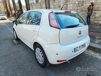 Usata Fiat Punto 75 CV (55 kW) 2015 Bianco Utilitaria
