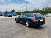 Usata Mercedes E220 Avantgarde 170 CV (125 kW) 2011 Nero Station wagon