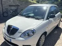 Usata Lancia Ypsilon 69 CV (50 kW) 2012 Utilitaria