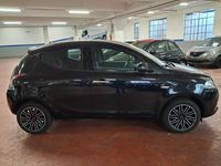 Usata Lancia Ypsilon Silver 69 CV (50 kW) 2024 Nero Utilitaria