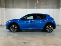 Second-hand Peugeot e-208 GT-line 100 kW (136 CP) 2020 Albastru Hatchback