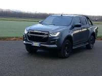 Usata Isuzu D-Max 163 CV (119 kW) 2023 Grigio Pick-up
