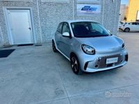 Usata Smart ForFour Electric Drive Passion 41 kW (56 CV) 2021 Grigio Berlina