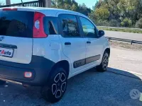 Usata Fiat Panda 4x4 Pop 84 CV (61 kW) 2021 Bianco Utilitaria