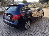 Usata Mercedes B180 108 CV (79 kW) 2018 Blu Monovolume