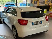 Usata Mercedes A180 Premium 109 CV (80 kW) 2014 Bianco Utilitaria