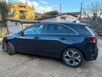 Begagnad Kia Ceed 136 HK (100 kW) 2020 Svart Halvkombi