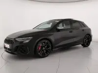 Usata Audi RS3 Sportback Ambiente 400 CV (294 kW) 2024 Nero mythos metallizzato Utilitaria