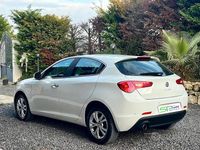 Usata Alfa Romeo Giulietta 105 CV (77 kW) 2013 Bianco Utilitaria