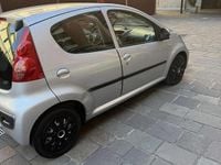 Gebraucht Peugeot 107 68 PS (50 kW) 2005 Grau Kleinwagen