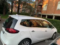 Usata Opel Zafira Tourer 150 CV (110 kW) 2013 Bianco Monovolume