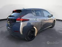 Usata Nissan Leaf N-Connecta 89 kW (122 CV) 2023 Grigio Utilitaria