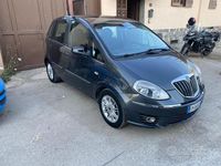 Usata Lancia Musa 95 CV (69 kW) 2011 Grigio Monovolume