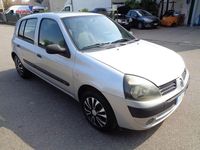 Usata Renault Clio II 75 CV (55 kW) 2005 Argento metallizzato Berlina