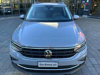 Usata VW Tiguan Life 131 CV (96 kW) 2022 Grigio delfino SUV
