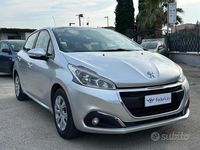 Usata Peugeot 208 Allure 82 CV (60 kW) 2018 Grigio Utilitaria