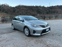 Usata Toyota Auris Touring Sports Active 90 CV (66 kW) 2015 Grigio Station wagon