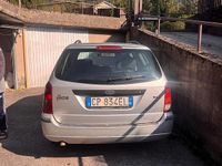 Usata Ford Focus 100 CV (73 kW) 2004 Grigio Station wagon