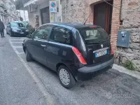 Usata Lancia Ypsilon 60 CV (44 kW) 2004 Blu Utilitaria