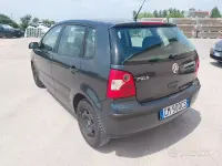 Usata VW Polo 64 CV (47 kW) 2004 Grigio Utilitaria