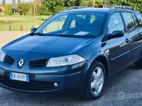 Usata Renault Mégane GrandTour 106 CV (77 kW) 2008 Bluazzurro Station wagon