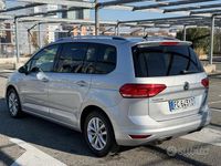 Usata VW Touran Executive 150 CV (110 kW) 2016 Grigio Monovolume