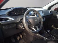 Usata Peugeot 2008 Active 100 CV (73 kW) 2018 Rosso SUV