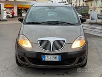 Usata Lancia Musa 100 CV (73 kW) 2004 Beige Monovolume