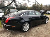 Usata Jaguar XJ Premium Luxury 275 CV (202 kW) 2010 Nero Berlina
