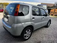 Usado Suzuki Ignis 94 CV (69 kW) 2004 Gris Utilitario