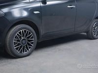 Usata Lancia Ypsilon 69 CV (50 kW) 2024 Nero Utilitaria