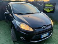 Usata Ford Fiesta Titanium 95 CV (69 kW) 2010 Grigio Utilitaria