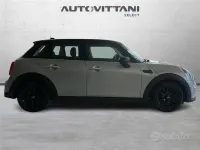 Usata Mini Cooper Essential 136 CV (100 kW) 2024 Grigio chiaro Utilitaria