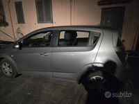 Usata Chevrolet Aveo 70 CV (51 kW) 2012 Grigio Berlina