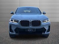 Begagnad BMW X4 M Sport 190 HK (139 kW) 2024 Grå SUV