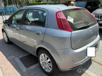 Usata Fiat Grande Punto 90 CV (66 kW) 2006 Grigio Utilitaria