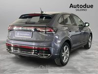 Usata VW Taigo R-line 110 CV (80 kW) 2023 Smoky grey metallizzato deep b SUV